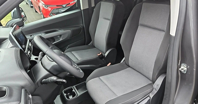 Toyota Proace City Verso cena 109900 przebieg: 18167, rok produkcji 2022 z Bierutów małe 352